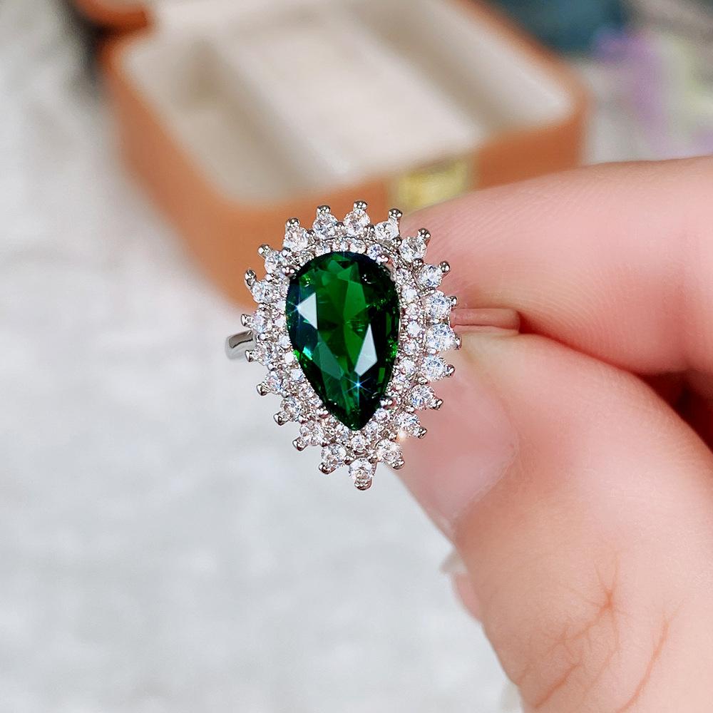 Hochwertiger tropfenförmiger Ring für Damen, Zirkon-Design für edle Damenringe, Accessoires für Bankettkleider