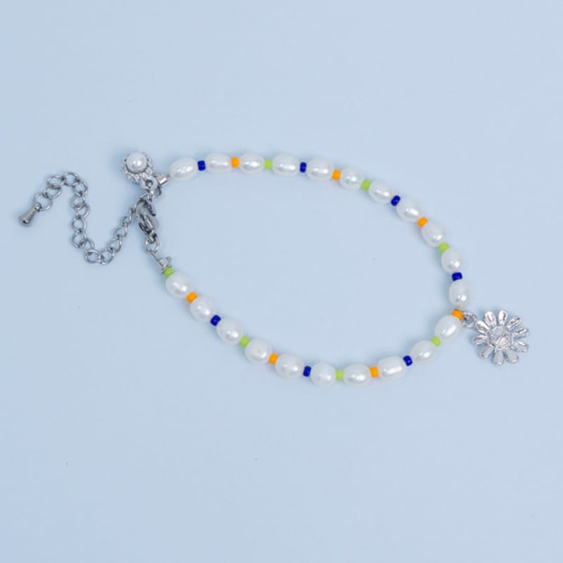AUGUST ALICE Seed Freshwater Pearl Daisy Flower Bracelet_silver