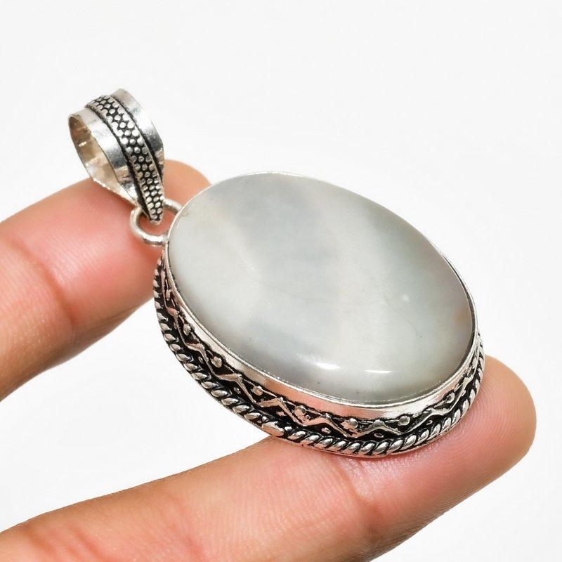 

Botswana Agate Gemstone Handmade 925 Silver Plated Jewelry Pendant 2.00 2.00 чорний