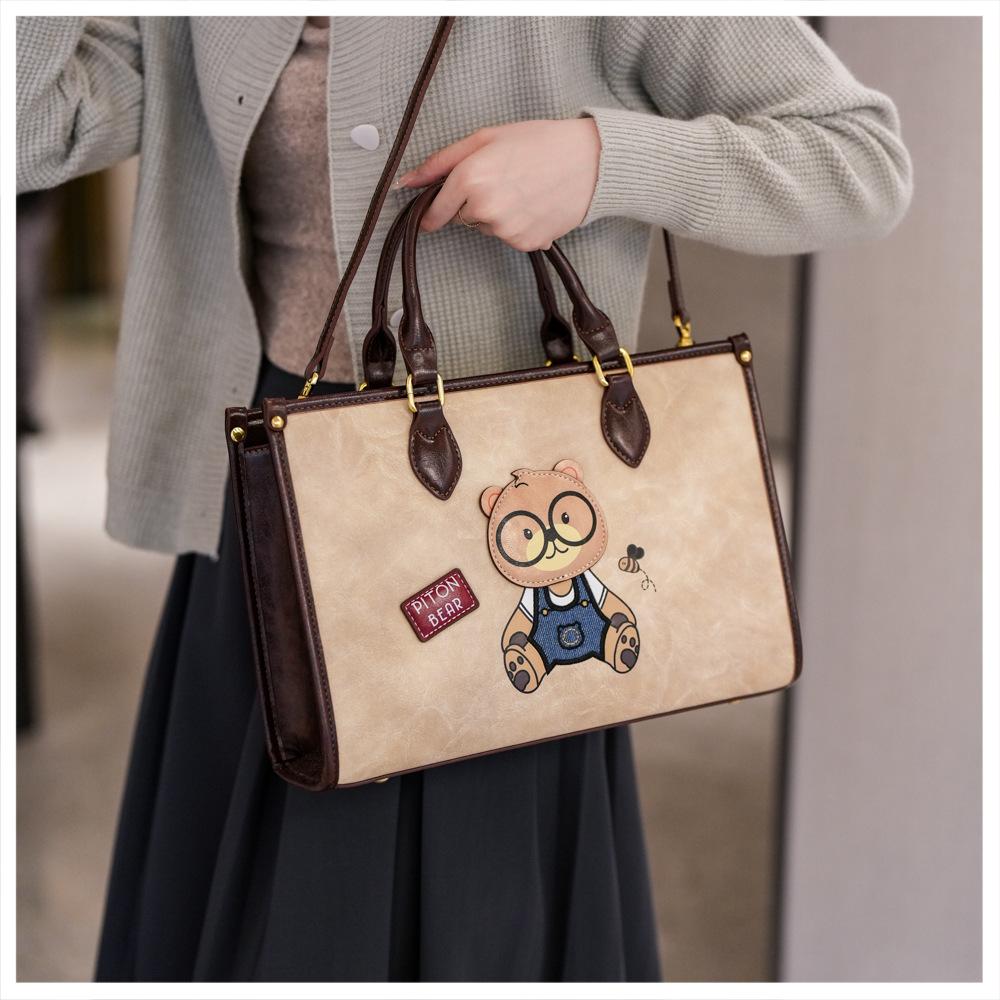 Милая сумка-мессенджер с мультяшным медведем — фото 8