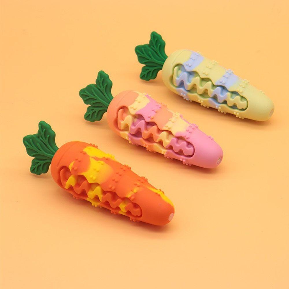 Interactive Carrot Sound Chewing Toy Bite-resistance Teeth Grinding Pet Chew Toy Carrot Shape Silicone Material