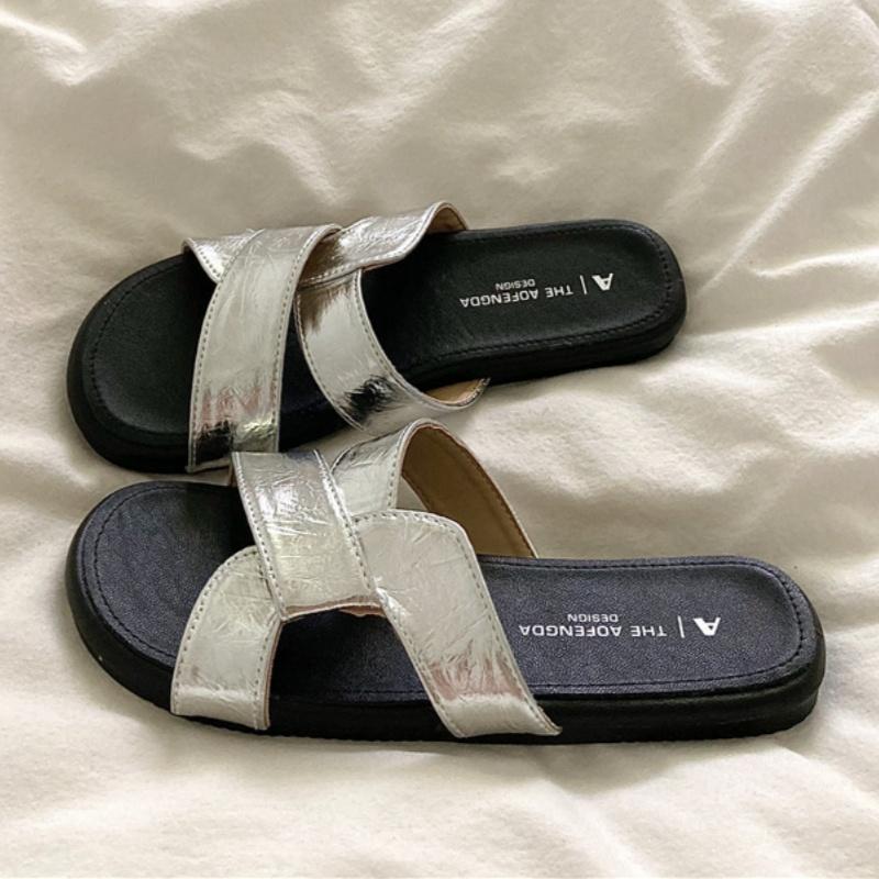 Fashion Designer Woman Flat Slippers Luxury Designer Sandals Casual Bottom Slippers Summer Women Sandals New Shoes for Women