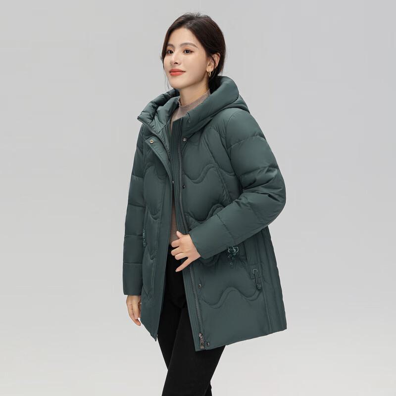 

Женская зимняя короткая пуховая куртка XueZhongFei 180/100A