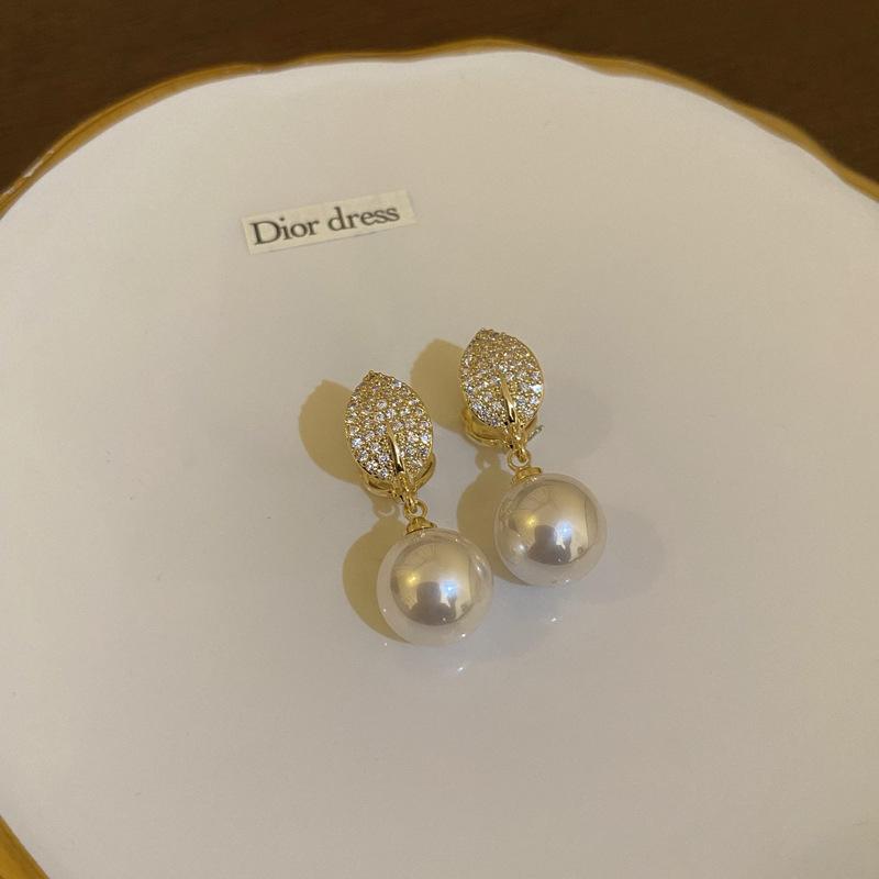 Emerald Zircon Crystal Geometric Earrings Korean Personality Fashion Stud Earrings Women's Niche Design Retro Earrings