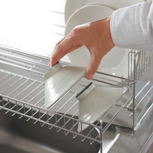 Dinos Dish Drainer Rack, Sink Accessories, Kojima Magic Extendable Slim Dish Drainer for Tidying Up Your Kitchen