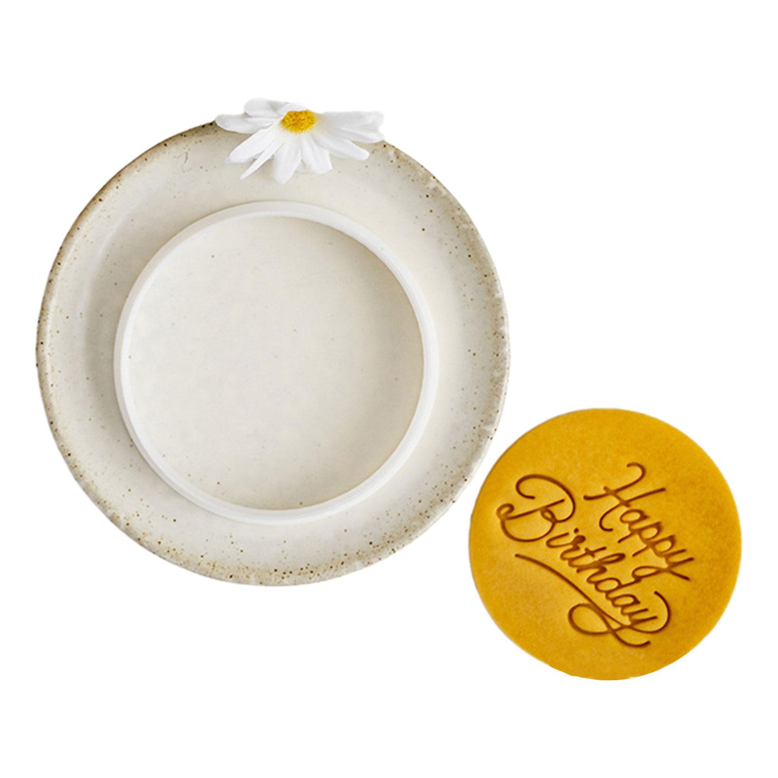 

Создайте печенье на день рождения для дня рождения с пластиковыми формами. Празднование дня рождения. Пластиковый резак для мастики. Пластиковая текстура для дня рождения. AA