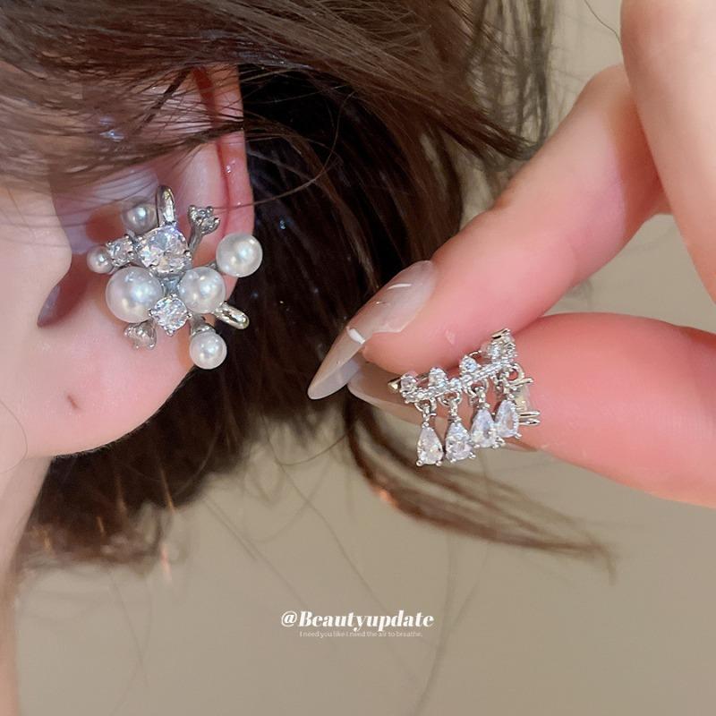 Korean Diamond-encrusted Flower Pearl Ear Clip Ring Jewelry Set, Exquisite Light Luxury, High Sense, Great Beauty, Versatile Jewelry