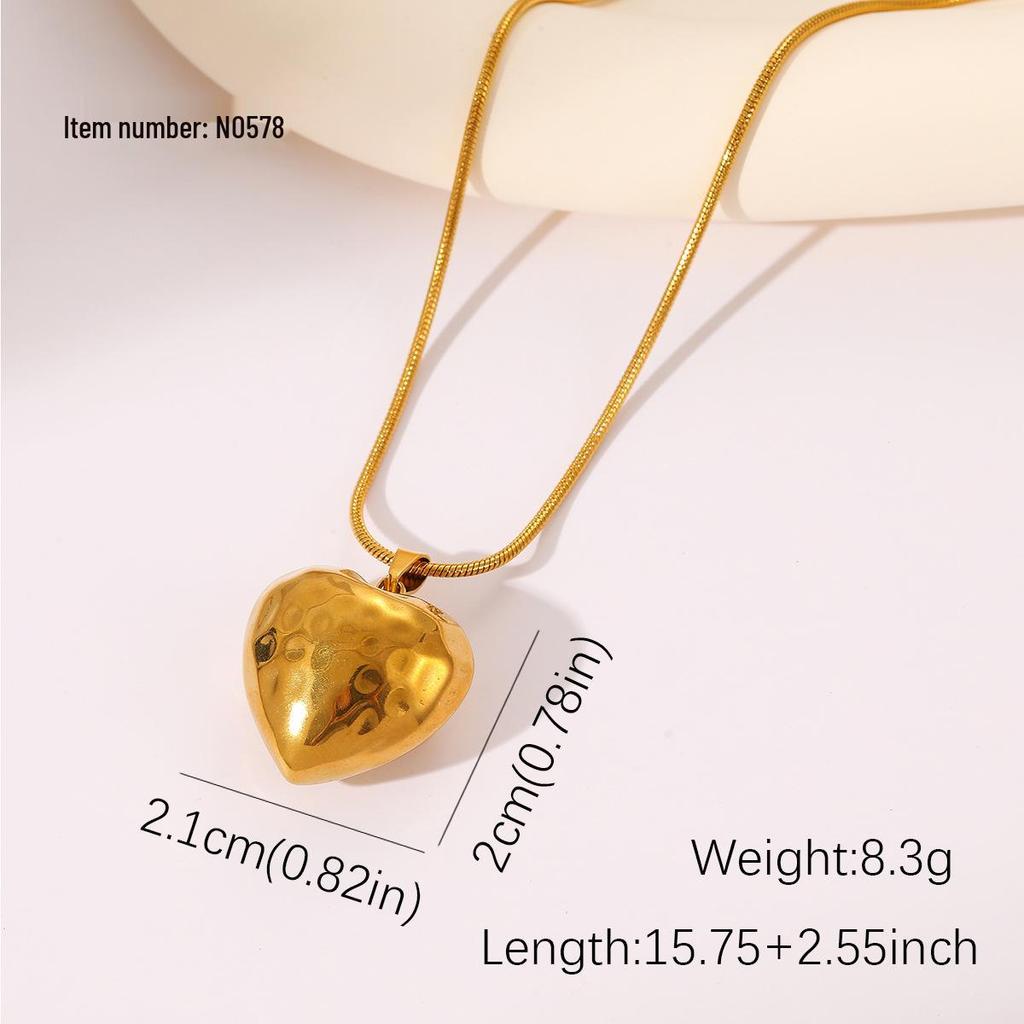 Minimalist Stainless Steel Necklace – Unisex Heart Pendant with Peach Texture On Titanium Steel Clavicle Chain