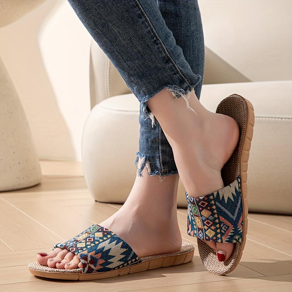 New Women'S Bohemian Style Open-Toe Flat, Lightweight And Fashionable, Featuring Random Prints Suitable for All Seasons, Unisex Casual Slippers