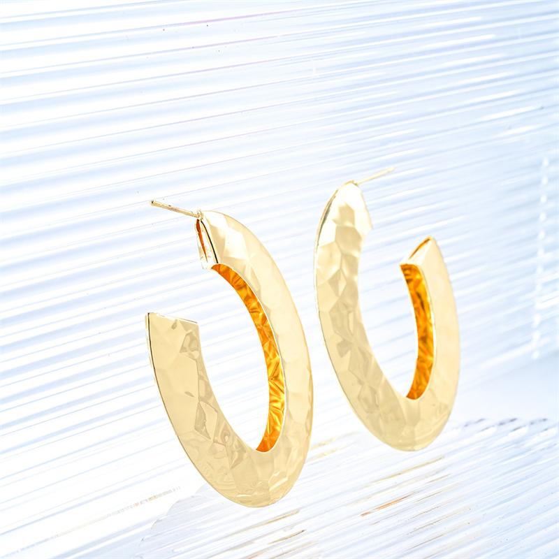 Oval Hollow Hammer Pattern Gold Color Geometric Pendant Earring for Women Fashion Personality Brincos Wedding Jewelry
