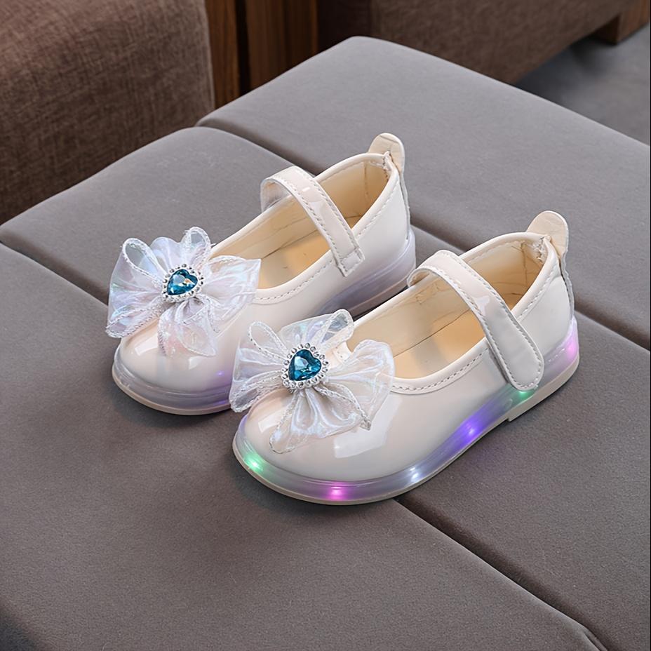 

Girls -Up Shoes with Bow & LED Sole - PU Low-Top Sneakers, Tape Closure for & Girls, Cute & Casual Attire (Suitable for Spring/Summer) 21 белый