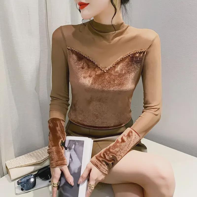 Podzimní přiléhavé tričko s korálkovou patchworkovou aplikací, polovyvýšeným límcem a dlouhým rukávem pro ženy