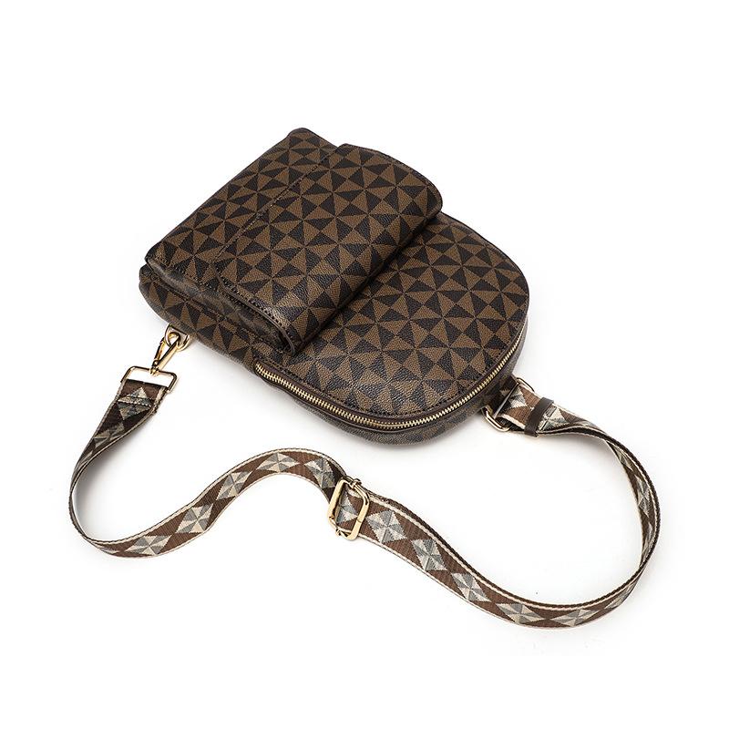 Chest Bag for Women's Printed New Spring Autumn and Winter Fashion Trend Shoulder Bag Anti Theft Large Capacity Casual Men and Women's Bag