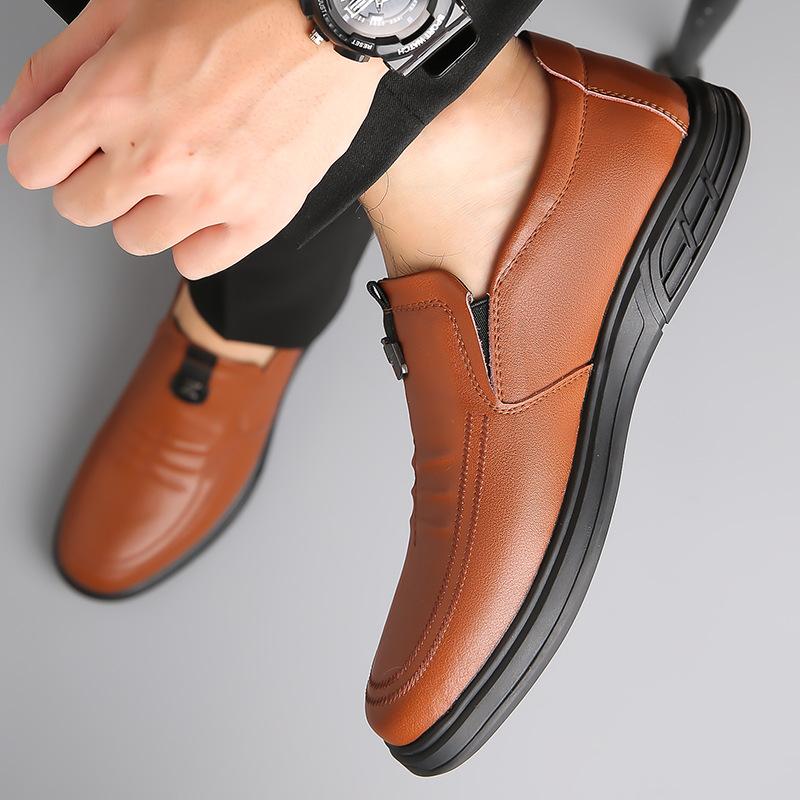 MódaJaro Podzim Nové značkové Kožené mokasíny Pánská móda Ležérní Korejské Pánské společenské boty Jednobarevné světlé boty pro muže