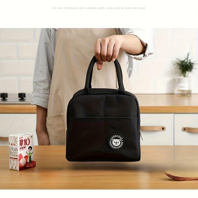Insulated Lunch Bag with Bear Pattern, Non-Woven Thermal Bento Tote, Hand Washable Rectangular Food Carrier with Zipper Closure Non-food Contact