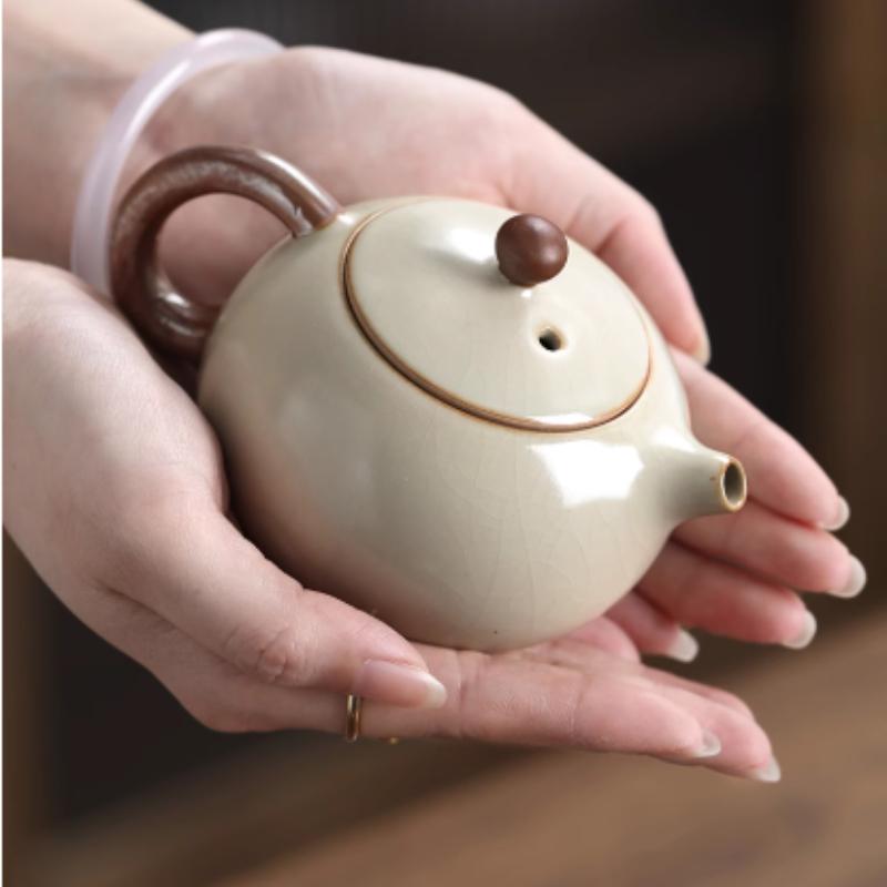 Ru Kiln Tea Set 2025 New Lazy Man Automatic Tea Artifact High-grade Light Luxury Drinking Brewing Tea Special Teapot