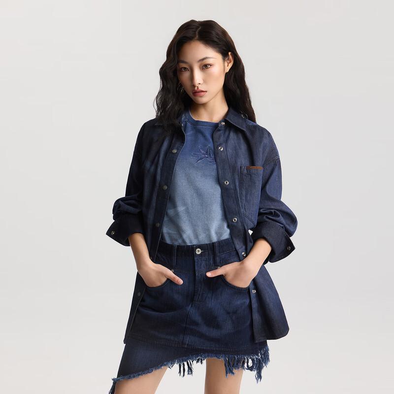Lee Women s Dark Blue Relaxed Fit Denim Shirt M