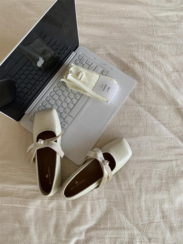 Lan Cabinet, Inner Increase Mary Jane Shoes for Women's Spring 2025 New Evening Breeze Gentle Temperament Square Head Shallow Mouth Single Shoes