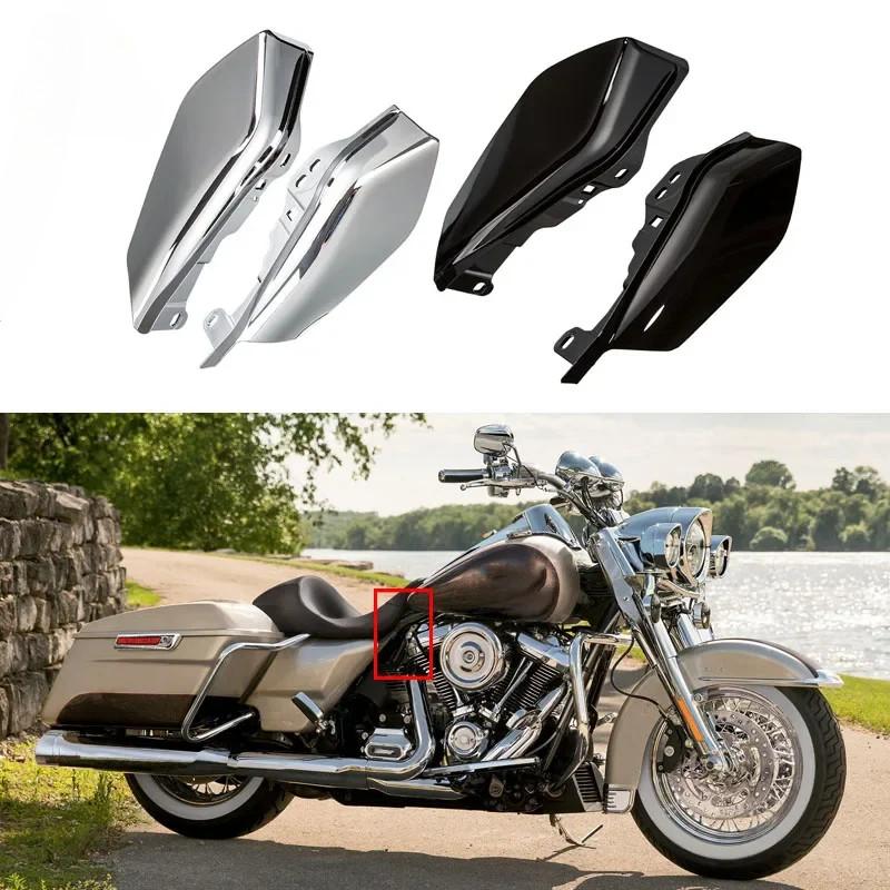Motorcycle Black/Chrome Mid-Frame Air Deflector Under Seat Engine For Harley Electra Glide Road King Street Glide 2017-2019