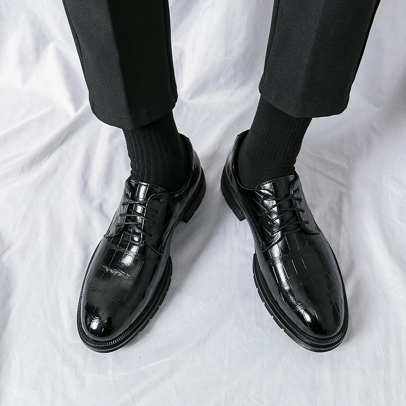 New Block Business Casual Leather Shoes Men's Comfortable and Breathable Tassel One Pedal Sleeve Loafers Men's Series