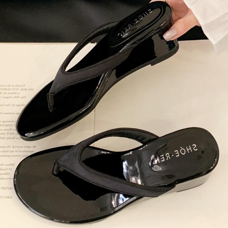 Fashion Round Toe Clip Toe Women Flip Flops Open Toe Non-slip Wedges Sandals Woman 2025 Summer Fashion Comfortable Vacation Beach Shoes