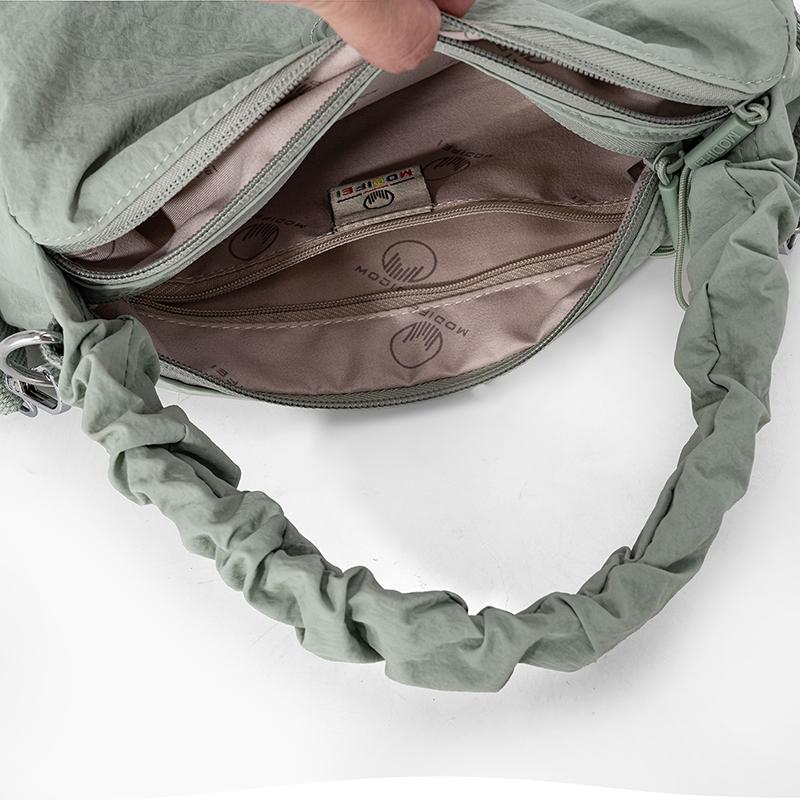 Women's Solid Shoulder Bag Lightweight Multi-compartment Nylon Bag