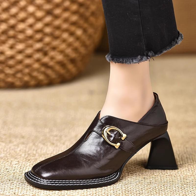 

МОДНЕ ВЗУТТЯ Чоловічі дихаючі спортивні кросівки Спортивне взуття для бігу Відкритий жіночий теніс Тренажер для тренажерного залу 39 темно-коричневого кольору