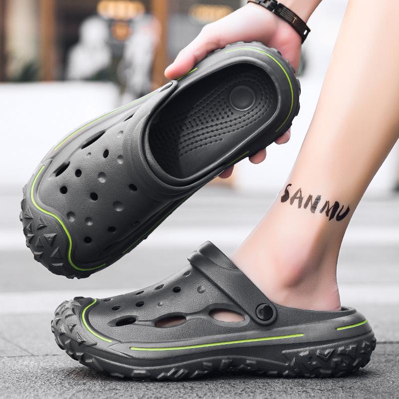 Fashion Men's designer Sandals Summer 2024 new fashion lightweight non-slip flats Garden outdoor beach flip-flops men's shoes