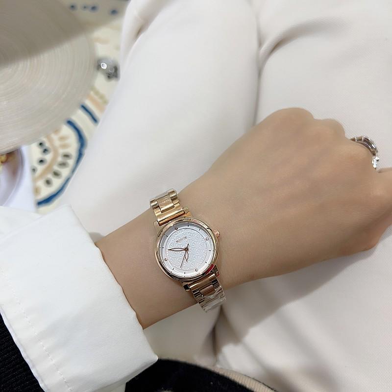 Round Style Fashion Watch Femininity Steel Belt Women'S Watch Light Luxury
