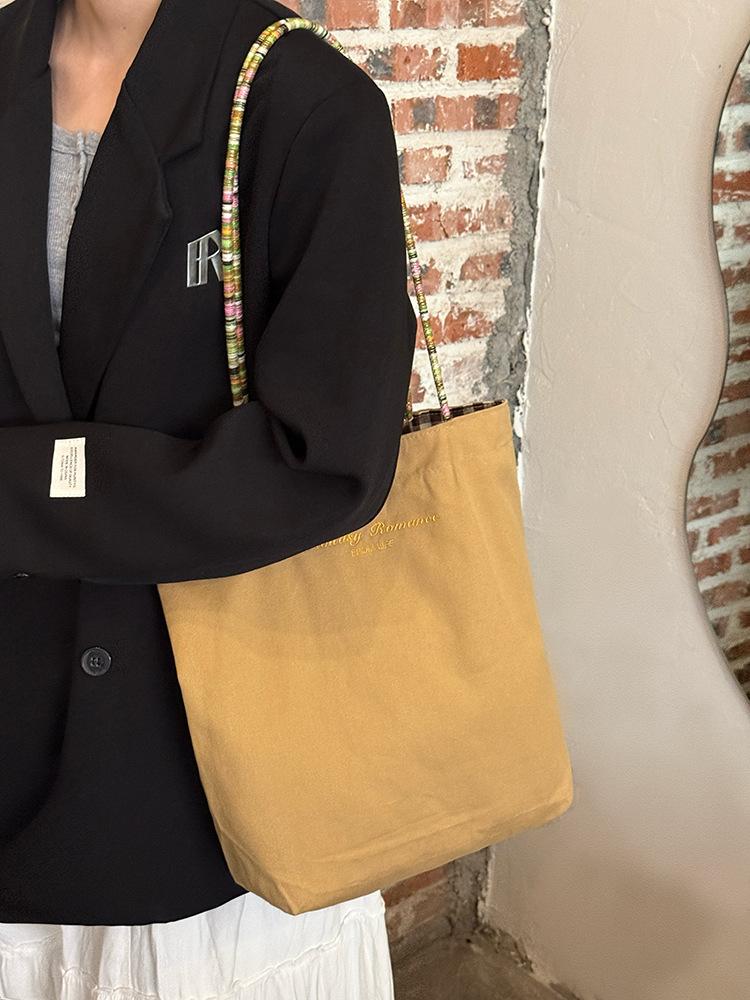 

Корейская двусторонняя клетчатая сумка-тоут на плечо, новая нишевая холщовая сумка большой вместимости, премиальная сумка-подмышка для通勤 хаки