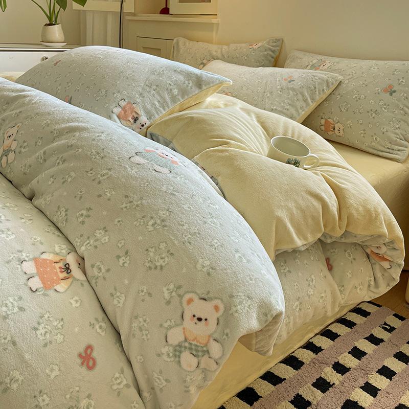 Thickened Milk Fleece Bed Four-Piece Set Warm Coral Fleece Bed Sheet Quilt Cover Three-Piece Bedding