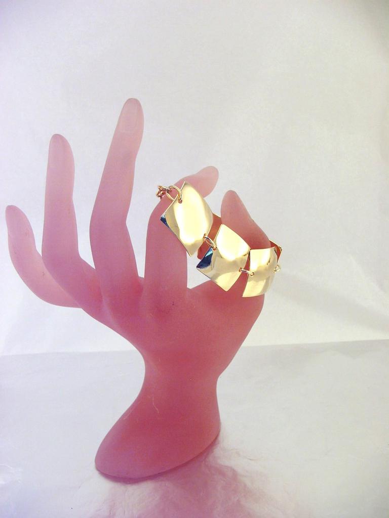 Les Trésors De Lily [E9173] - Gold Plated Bracelet 'Choreography'
