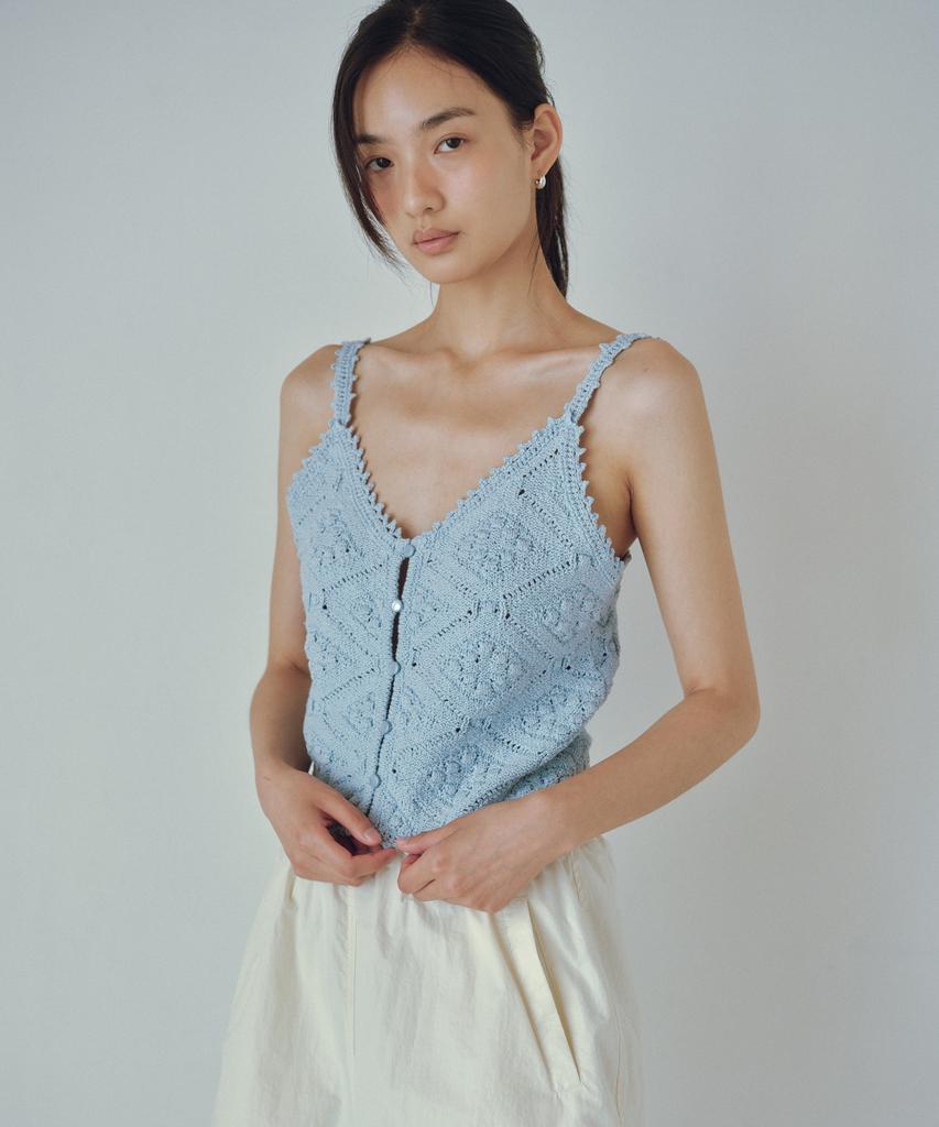Yulago Crochet Button Sleeveless Knit