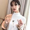 Elegantes Schmetterlings-Anhänger-Langhalskette für Damen im stilvollen koreanischen Design mit Edelsteinakzenten
