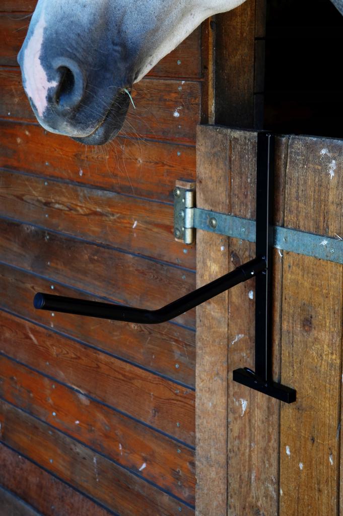 York saddle rack for horse, portable, for stall, for saddlebags, BLACK metal