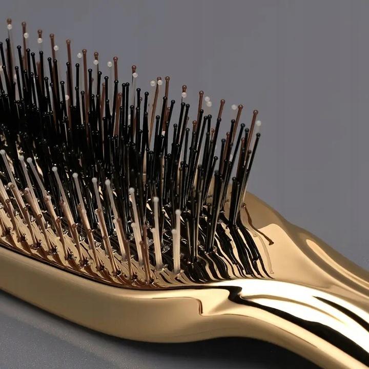 Szczotka Do Włosów I Skóry Głowy Pielęgnująca Scalp Brush Japońska Złota