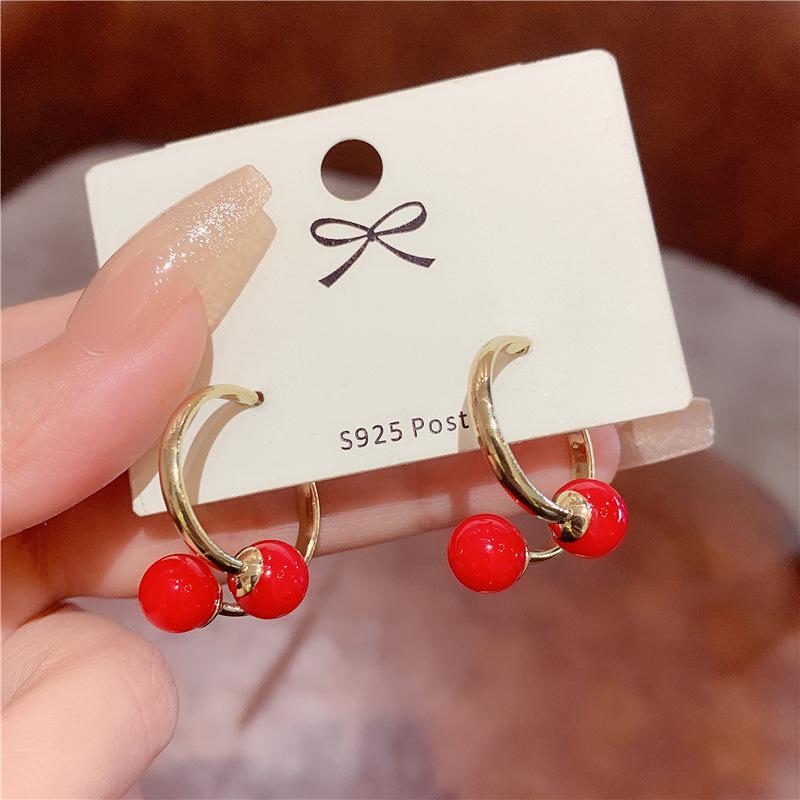 Silver needle red temperament design earrings, simple Ankola red ball stud earrings.
