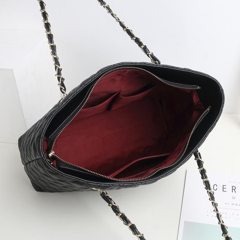 Casual Diamond Chain Large Bag Small Fragrant Style New Tote Bag Leather Fashion Versatile High Sense Portable Shoulder Bag