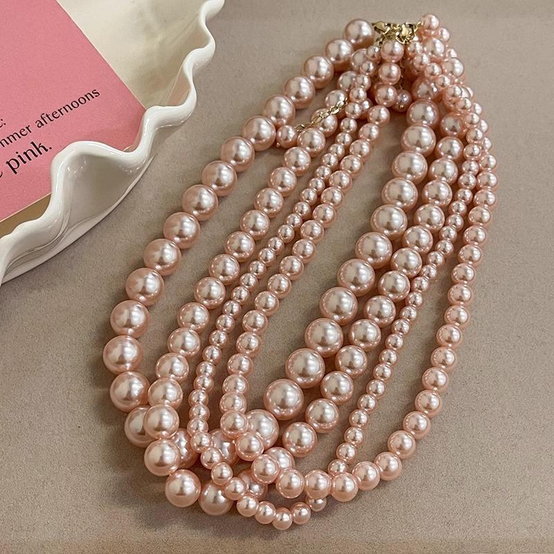 Collier de Perles de Verre pour Femmes, Convient pour l'Automne et l'Hiver, avec une Chaîne pour Pull, Un Élégant Collier de Perles pour le Cou.