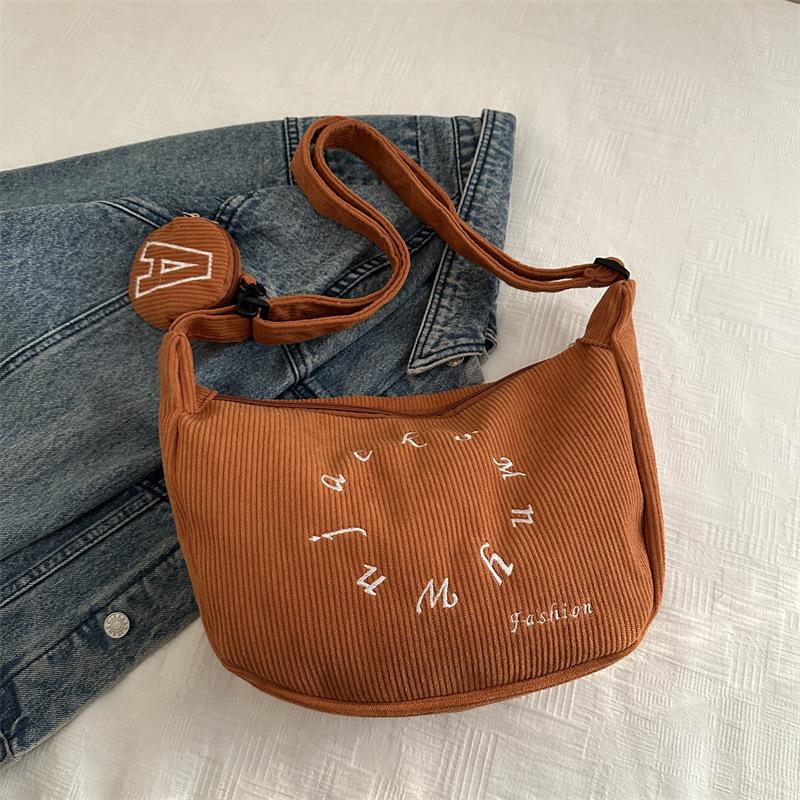 Versatile fashion letter messenger bag women's 2025 new casual corduroy large capacity shoulder dumpling bag
