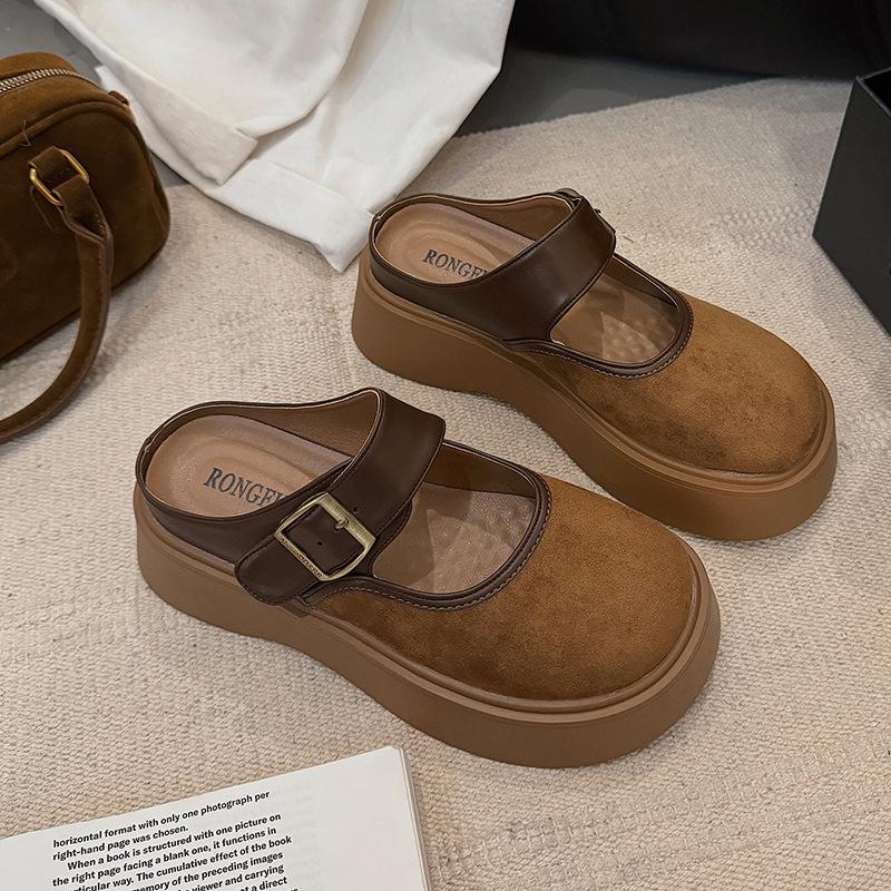 2025 Frühling neue Wildleder Retro Oberbekleidung Tasche Kopf Hausschuhe Damen dicker Boden ein Pedal kleine halbe Hausschuhe