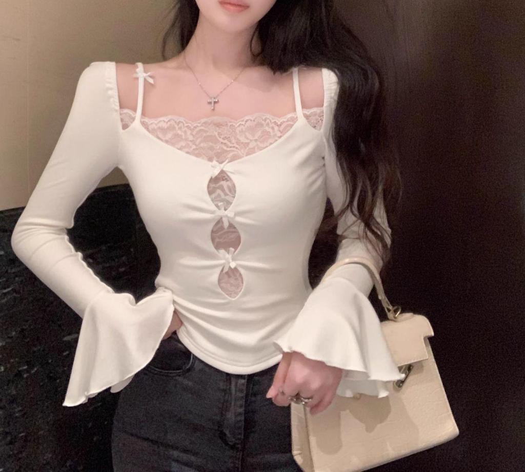 Lace Patchwork Long Sleeve Slim Fit T-shirt - Trendy Autumn/Winter Women's Fashion