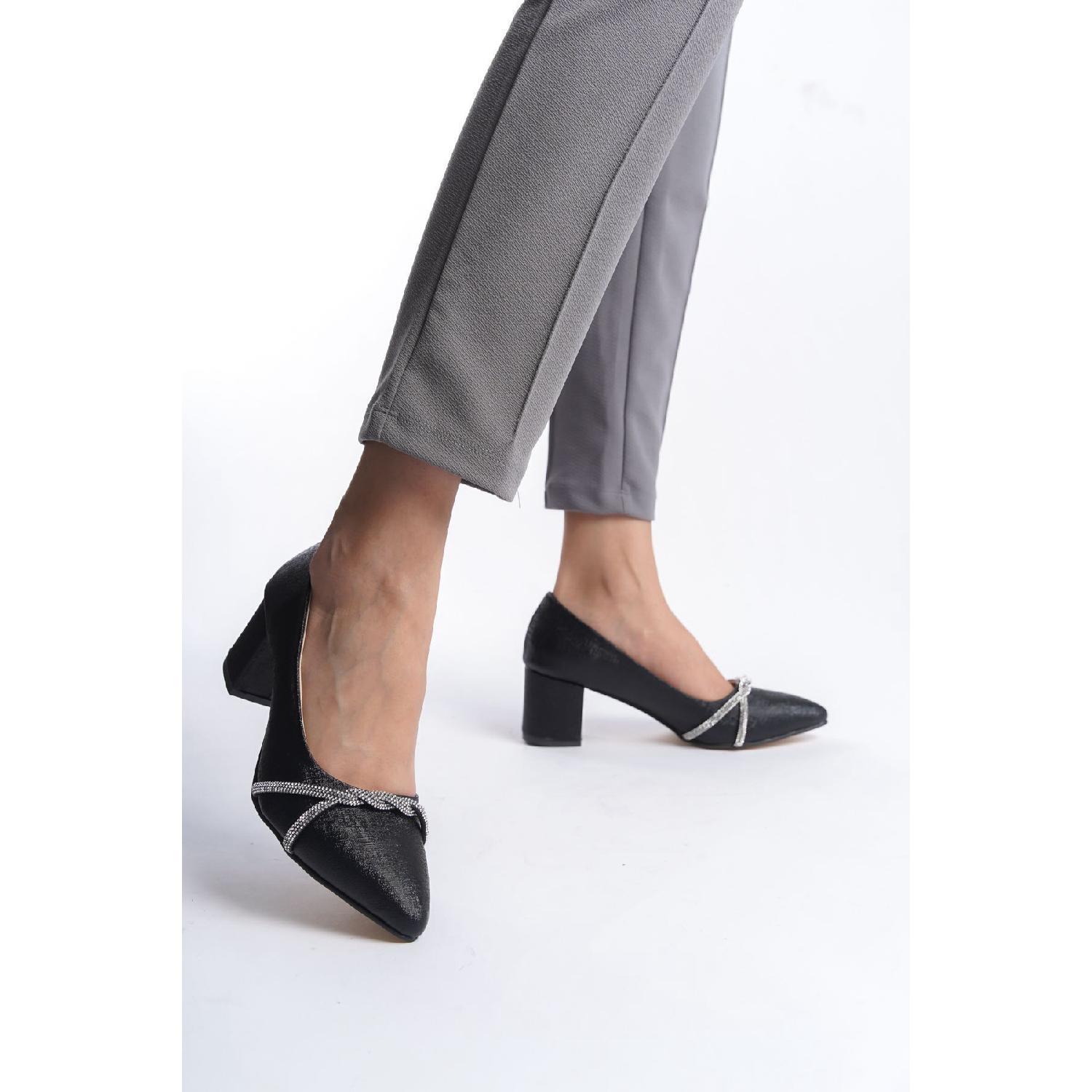 

Thick Heeled Stony Pointed Nose Women Evening Dress Shoes 36 чорний