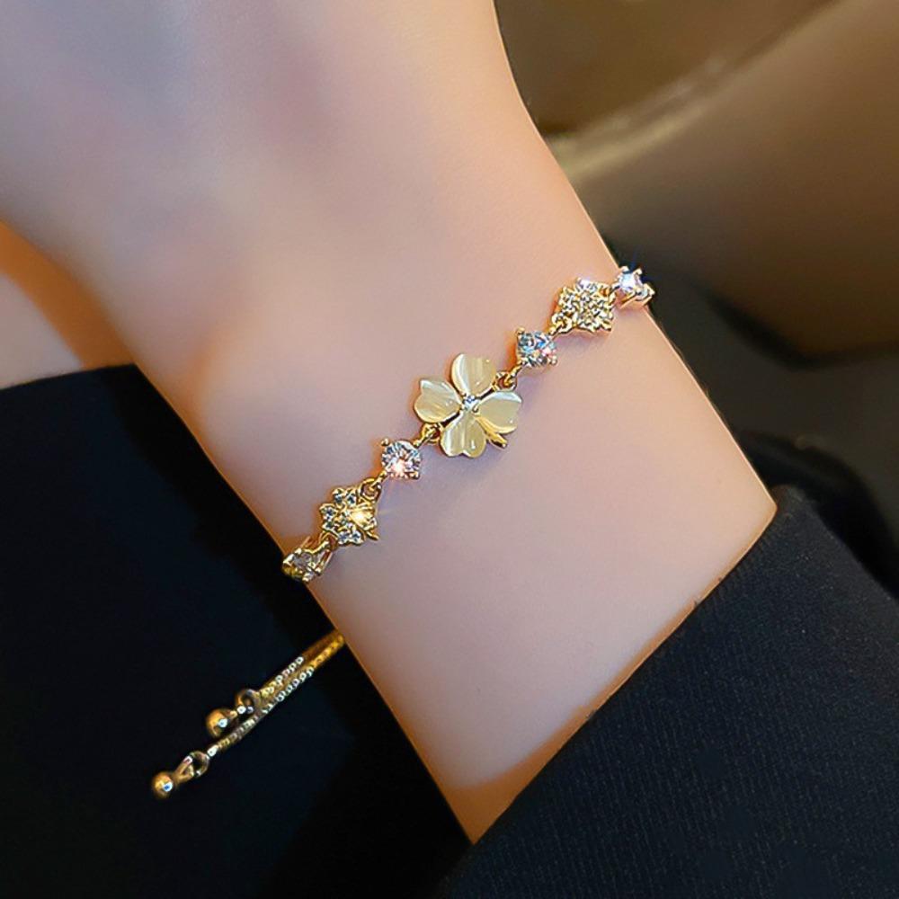 Fashion Emerald Double Layer Bracelet for Women Elegant Unique Stylish Jewelry
