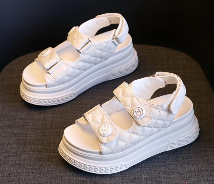 

Роскошные дизайнерские модные кожаные женские сандалии на платформе. Белые спортивные туфли на массивном каблуке для женщин. Летняя студенческая обувь большого размера. 40