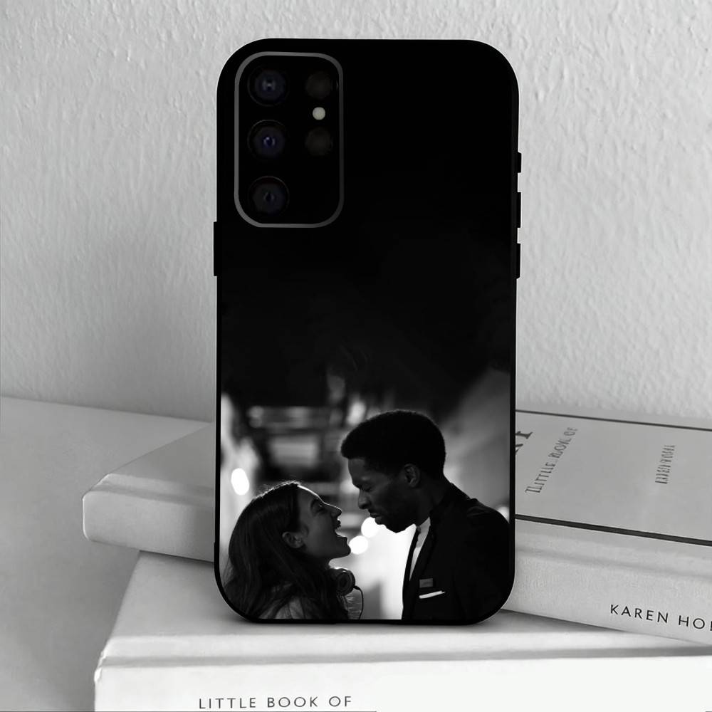 Deux personnes echangeant de la salive Phone Case For Samsung S25,24,23,22,30,21,10,9,Ultra,Plus,Lite,FE,4,5 G Soft Black Case