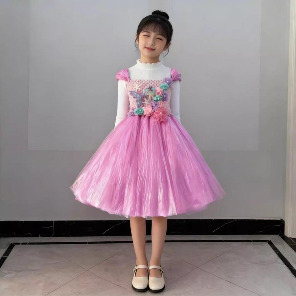 Eco-Friendly Parent-Child Mermaid Fashion Show Outfits - Handmade DIY Materials for Kids' Environmental Fashion