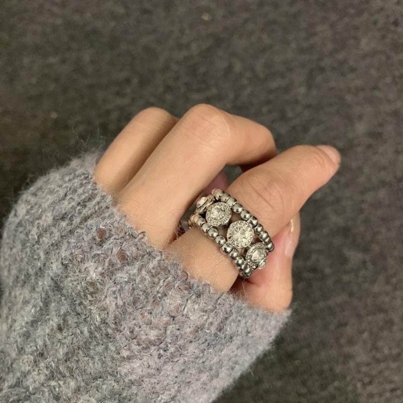 Minimalist Diamond Rings Stretch Elastic Finger Rings for Women Girls Rhinestone Beaded Finger Rings Retractable Rings
