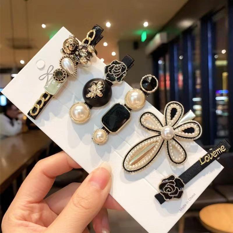 6-Piece Retro Korean Style Hair Clip Set with Bear, Pearl, Rhinestone, and Fairy Designs