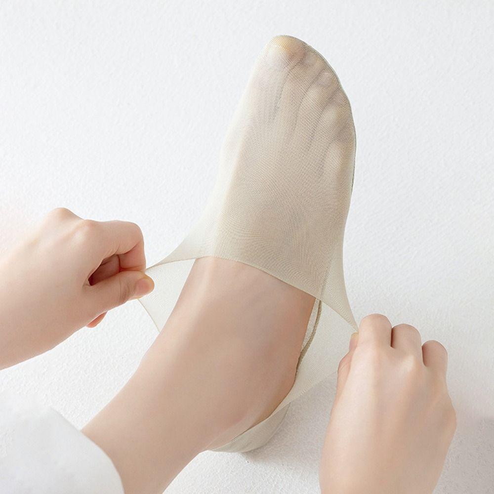 1 Pair Thin Breathable Boat Socks Non-slip Shallow Mouth Invisible Short Sock Solid Color Traceless Ice Silk Socks for Summer